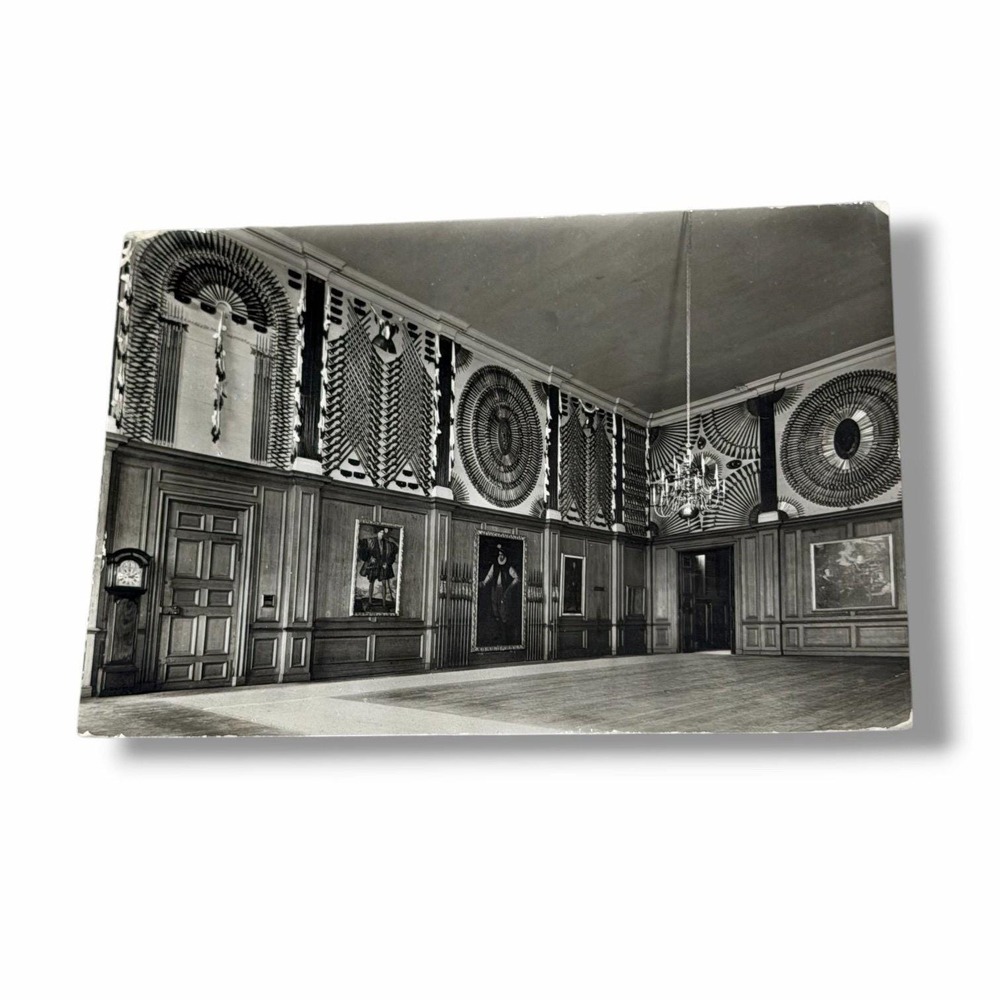 Postcard Hampton Court Palace The Kings Guardroom London England c1957 4x6 I206